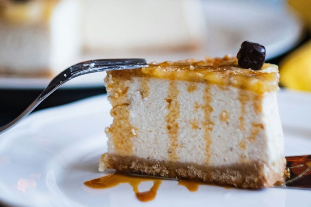 Los postres con elote son una gran opción para antojos dulces en otoño.