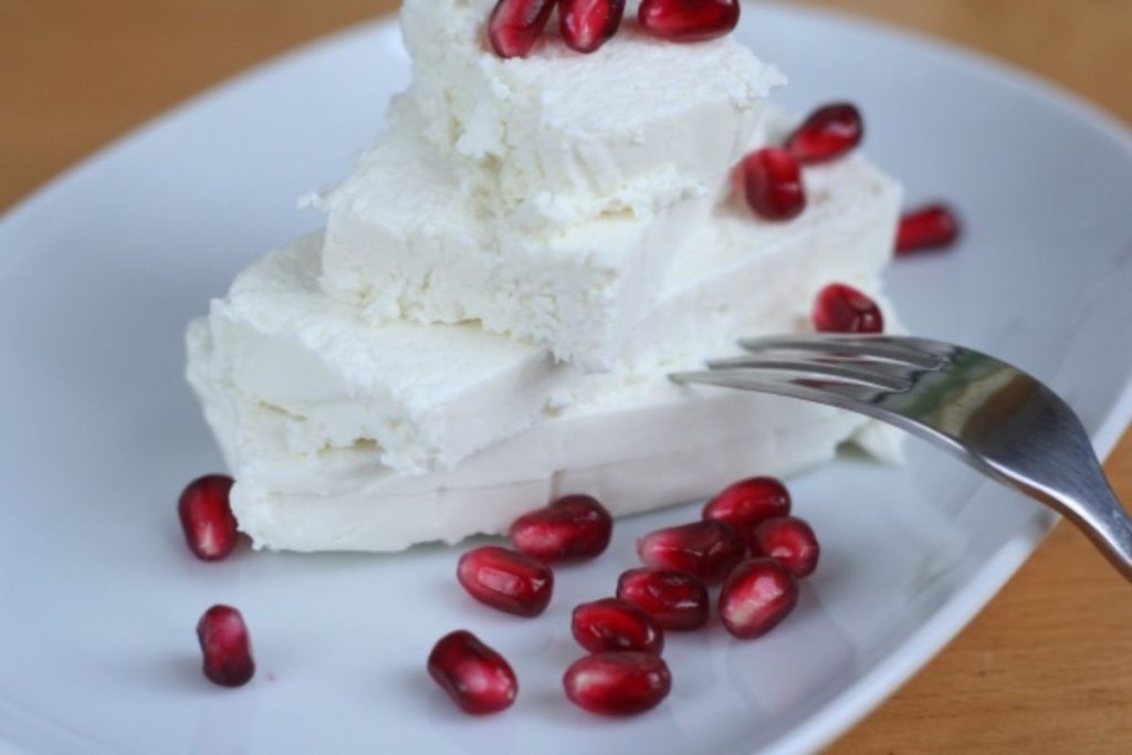 El requesón es un producto lácteo que le da vida a la cocina mexicana.
