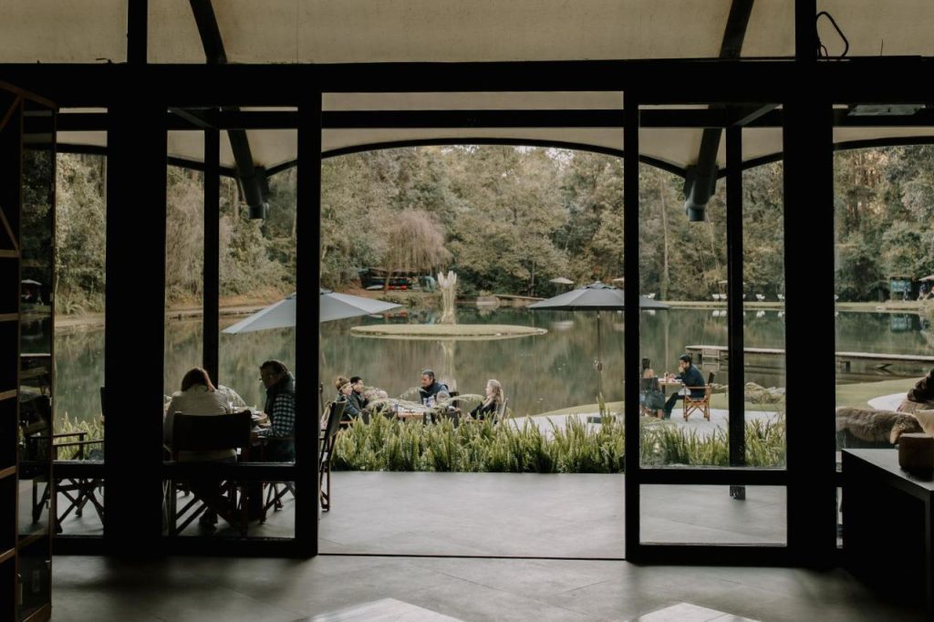Hotel Rodavento: un refugio entre bosque y agua 0