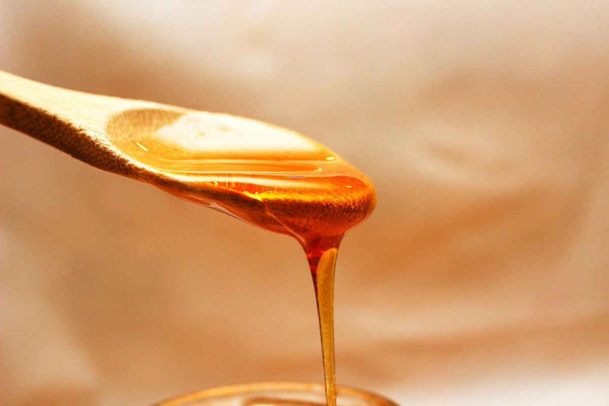 Miel cruda. Foto de Pexels.