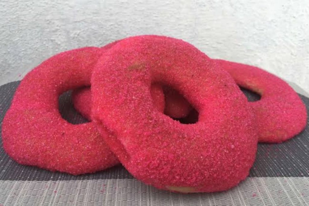 El gollete es un tipo de pan de muerto típico de Puebla.