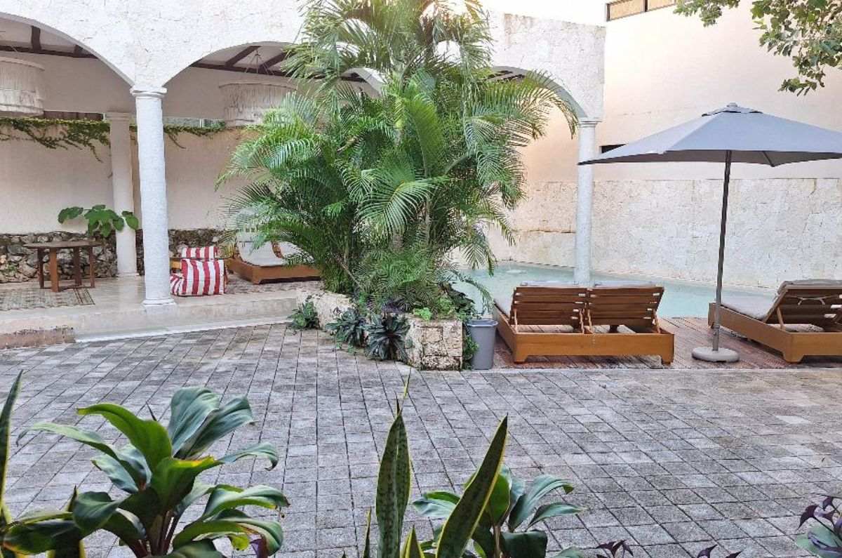 Zona de alberca en Frater Yucatán Hotel, foto de Miriam Carmo