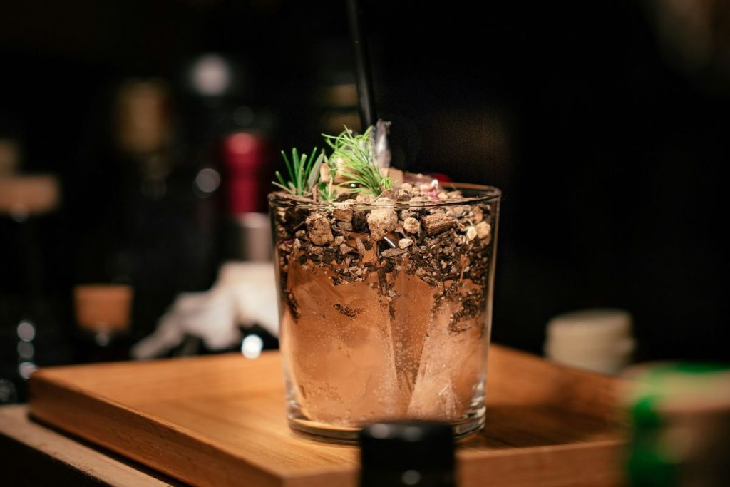 La mixología y la coctelería son dos disciplinas reconocidas a nivel mundial.