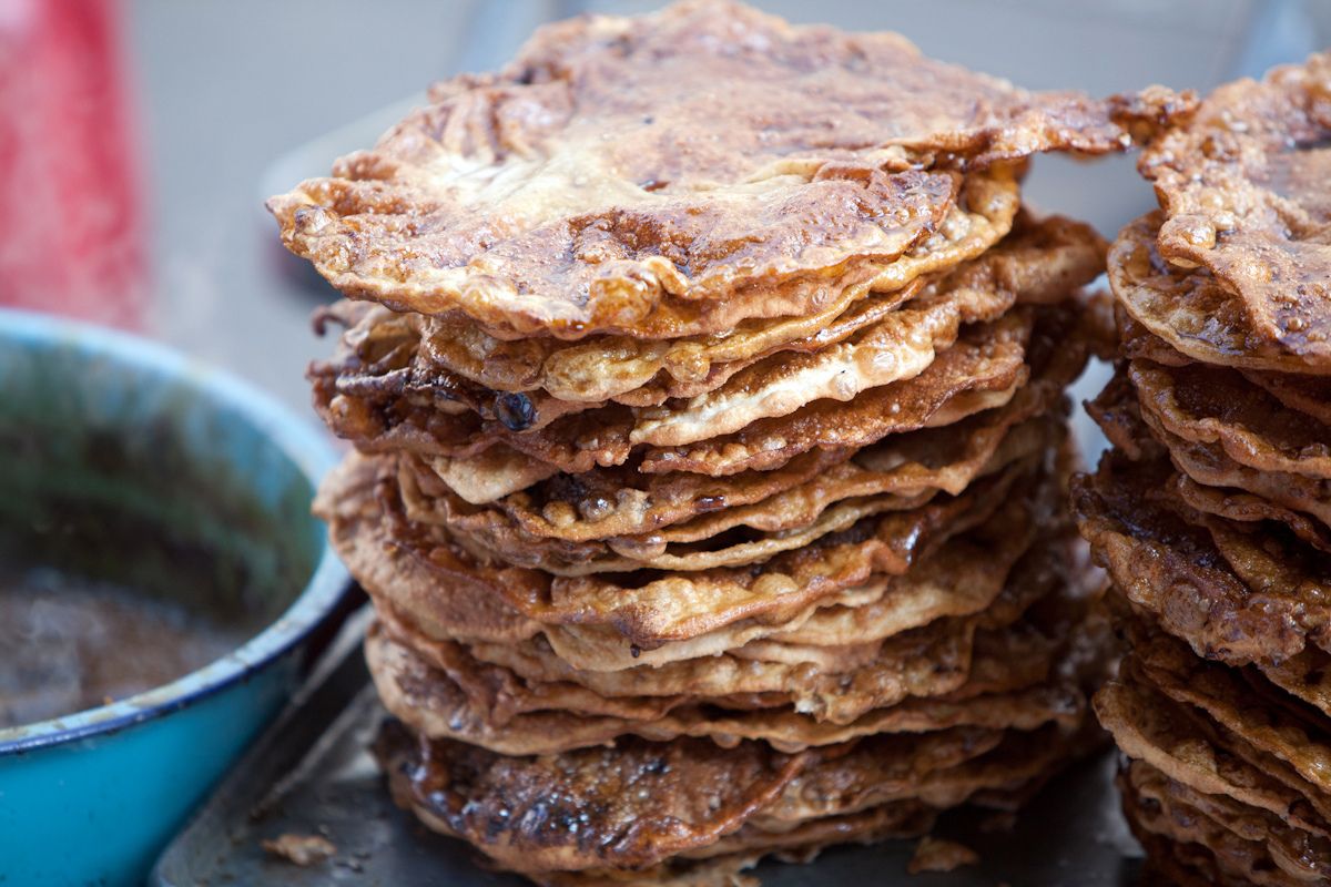 1. Buñuelos con almíbar