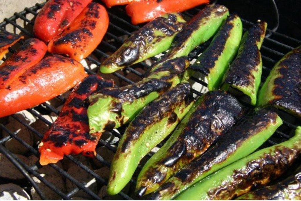 Consejos clave para tatemar chiles como todo un experto