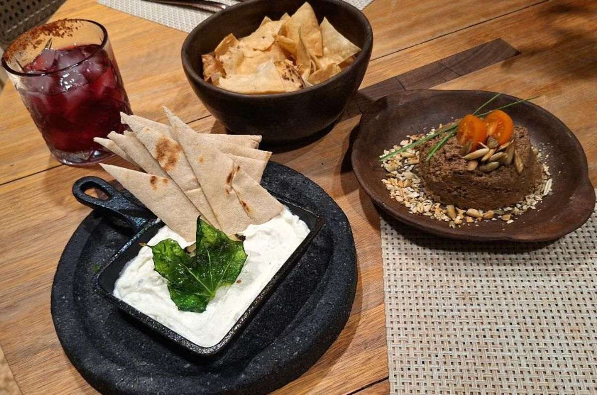 Sikil pak y dip de chaya con chile xcatik, foto de Miriam Carmo