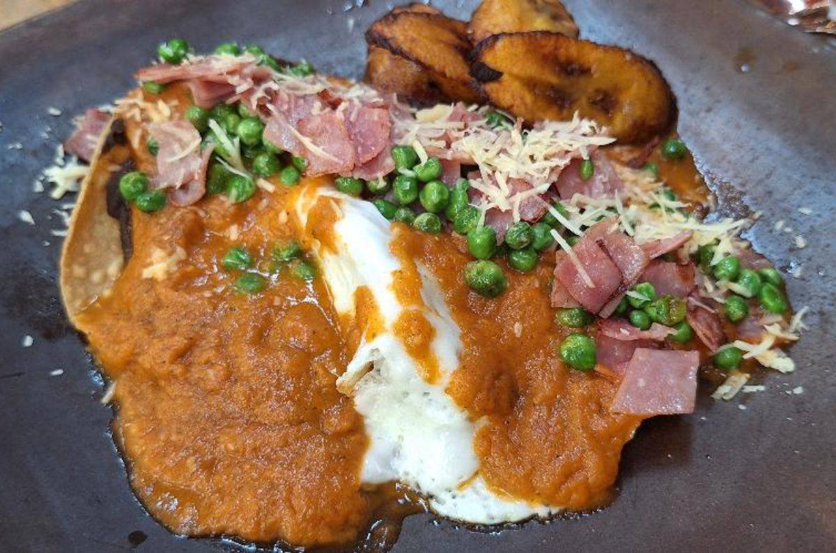 Huevos motuleños, foto de Miriam Carmo