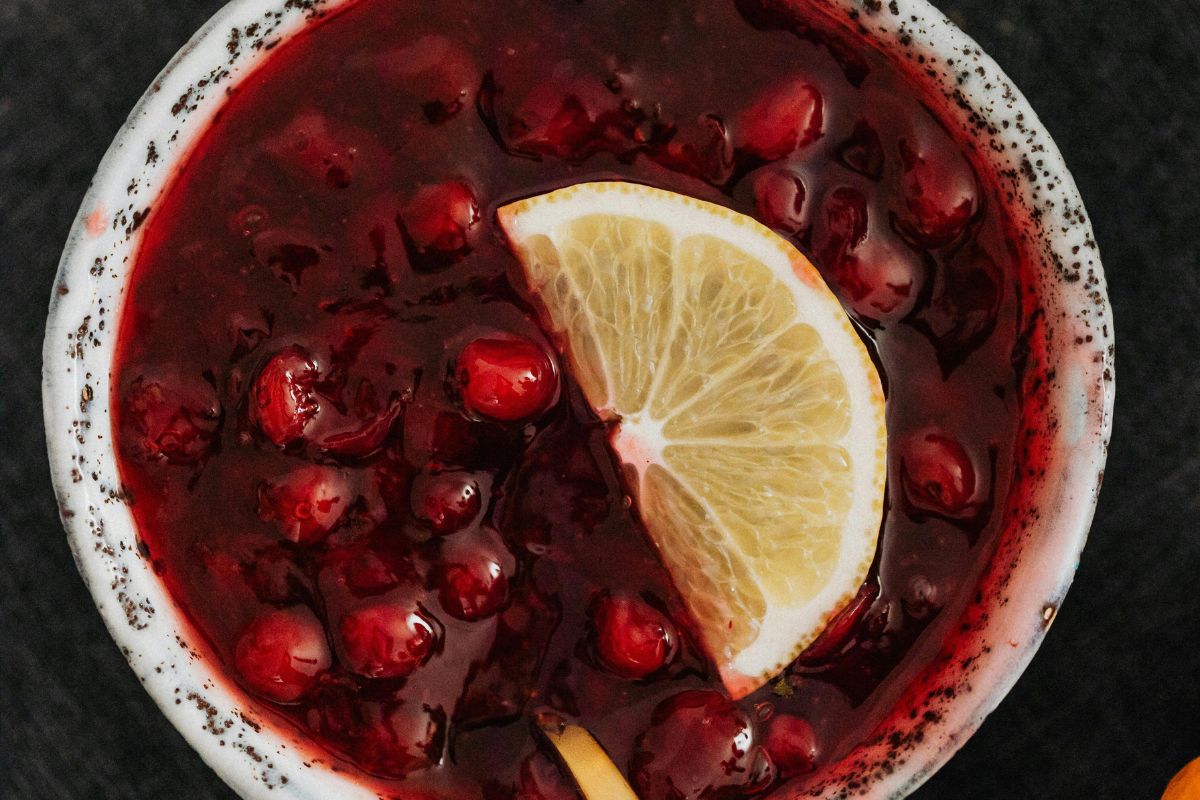 Salsa de arándanos. Foto de Pexels.