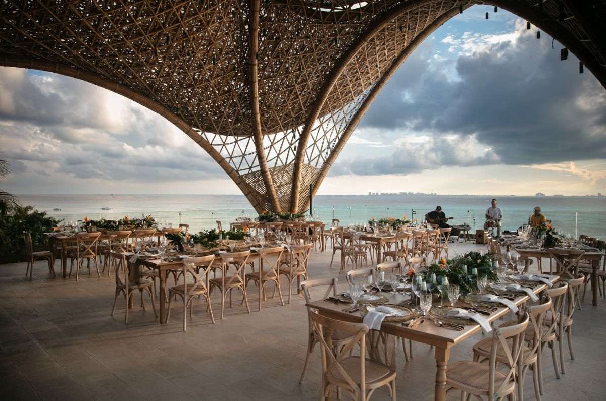 Terraza El Templo en hotel Impression Isla Mujeres by Secrets, foto proporcionada por el hotel