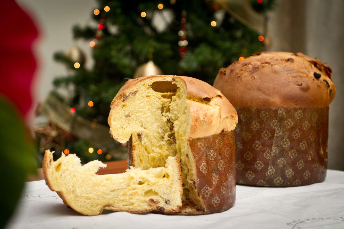 Pan italiano con fruta deshidratada. Foto de Pexels.