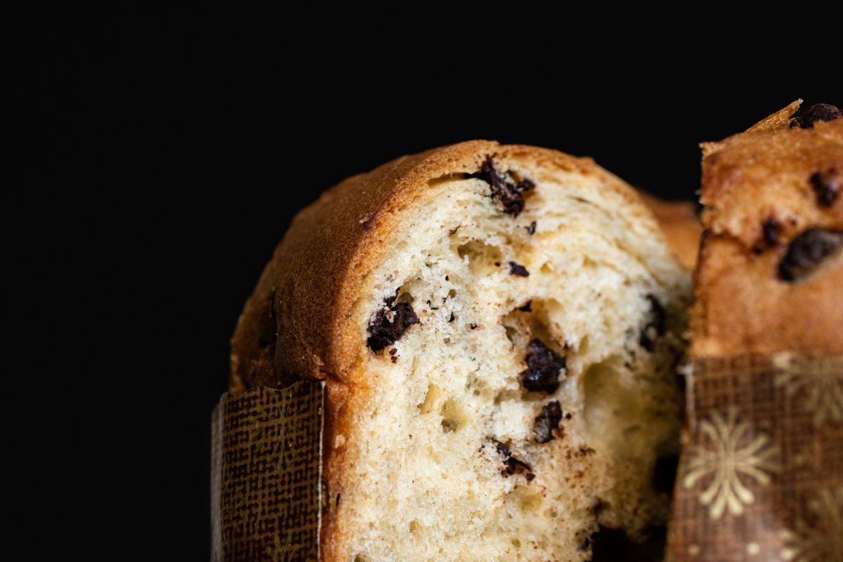 Panettone con chispas de chocolate. Foto de Pexels.