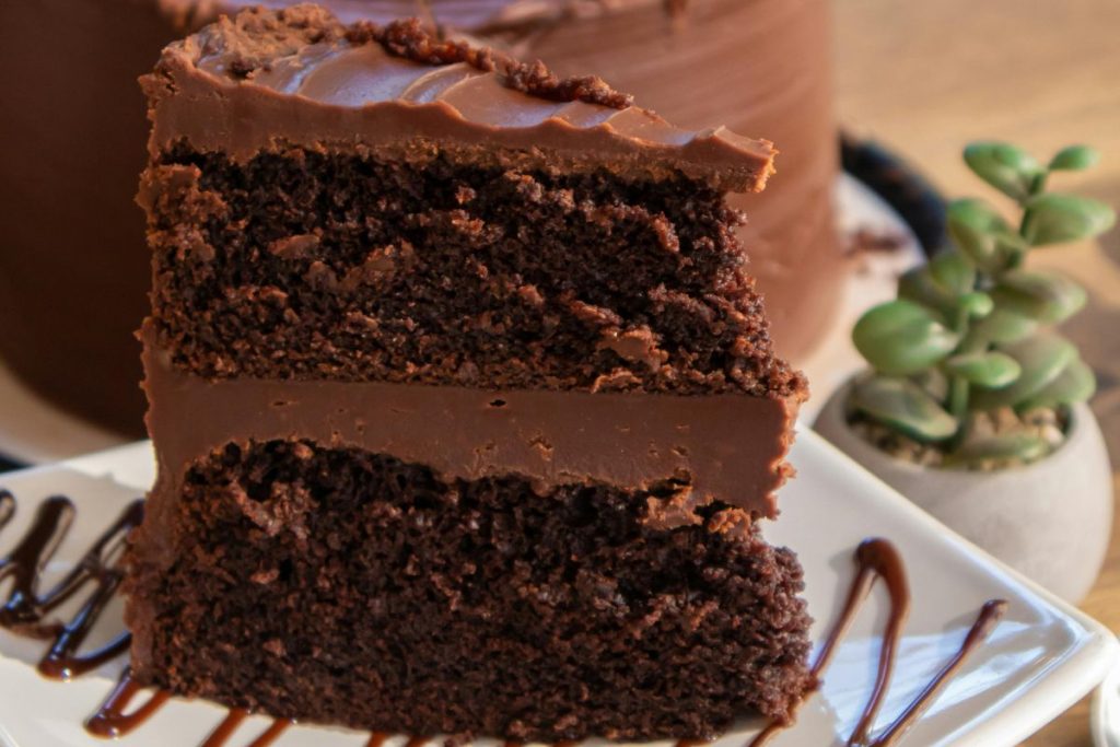 El polvo para hornear y el bicarbonato son dos elementos importantes en la repostería.