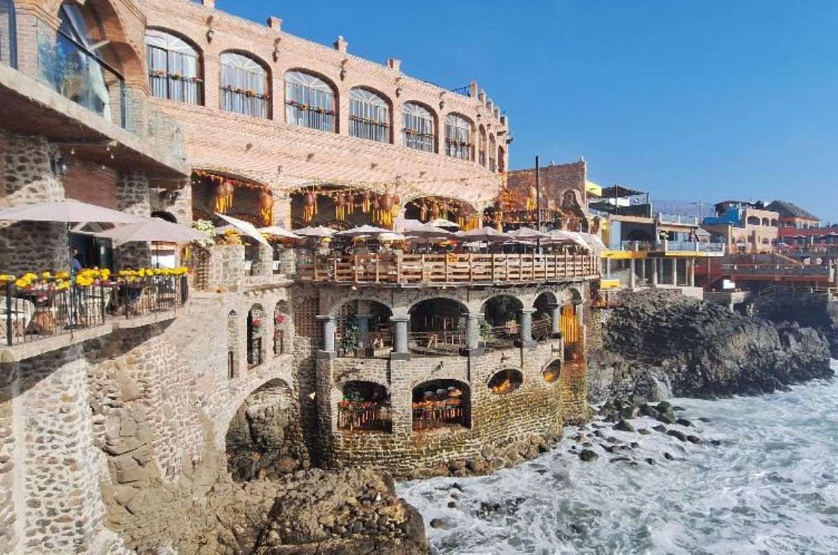 Vista al océano Pacífico desde Los Portales de García en Rosarito, foto de Miriam Carmo 
