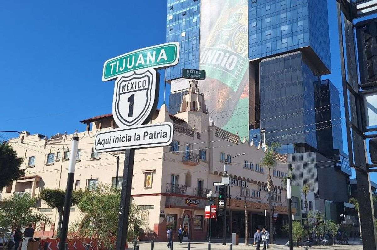 Avenida Revolución en el centro histórico de Tijuana, foto de Miriam Carmo