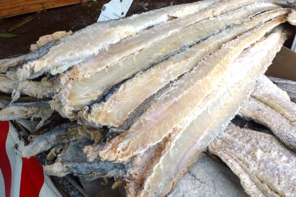 Técnicas infalibles para quitarle lo salado al bacalao