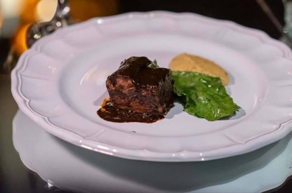 platillo de la cena negra