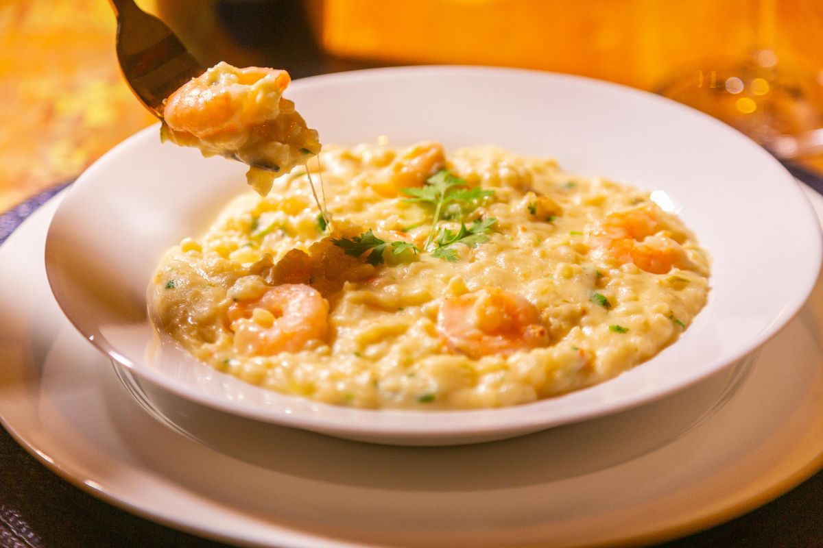 Risotto con camarones. Foto de Pexels.