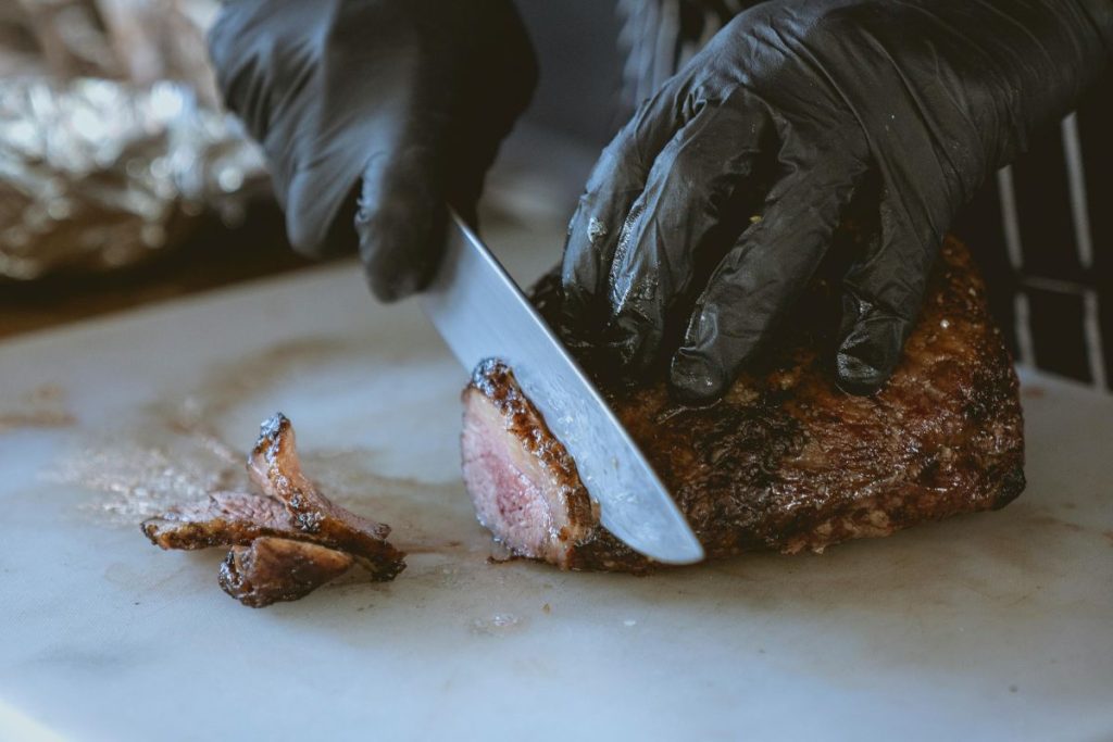 La pierna de cerdo es una parte magra que requiere de tratamiento especial.