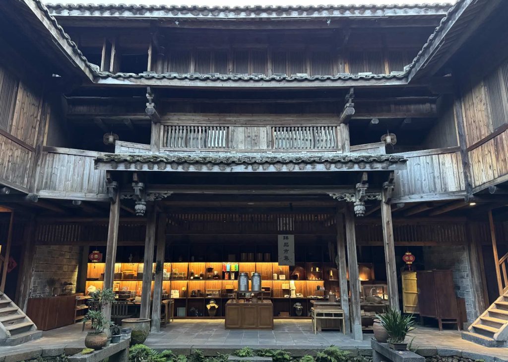 Fujian, China: muros de tierra, memoria viva. 2