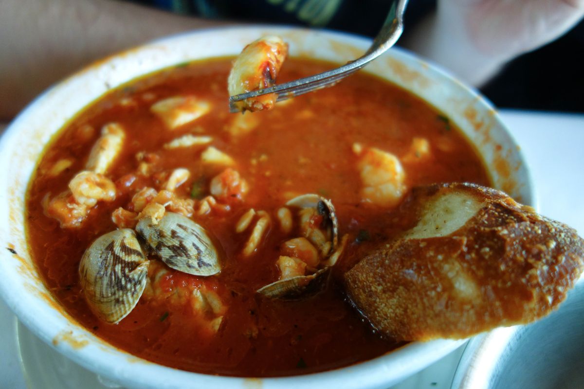 Guisado de mariscos. Foto de Flickr.