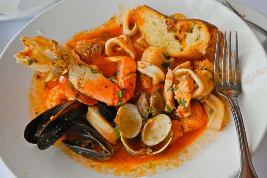 Cioppino: el estofado que concentra lo mejor de la costa de San Francisco