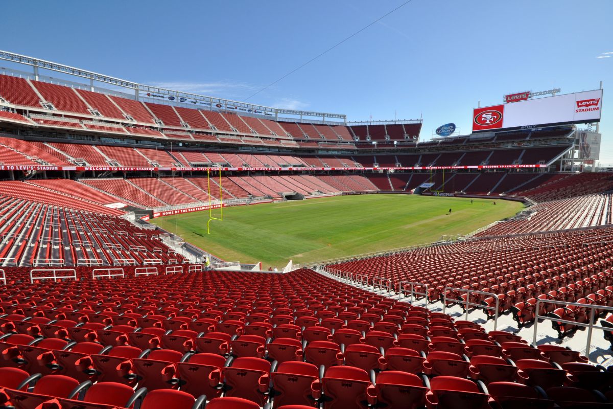 Esto es lo que llena el estómago de los asistentes en el estadio Levi’s