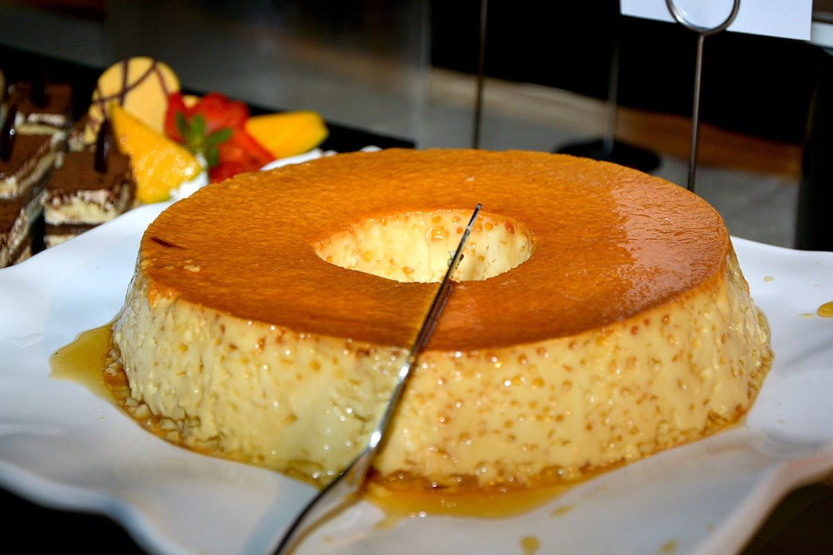 Flan para compartir al centro. Foto de Flickr.