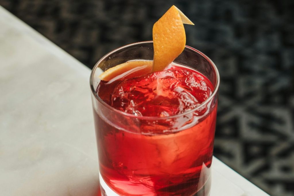 La coctelería con menos alcohol liderará en bares y reuniones este 2026.