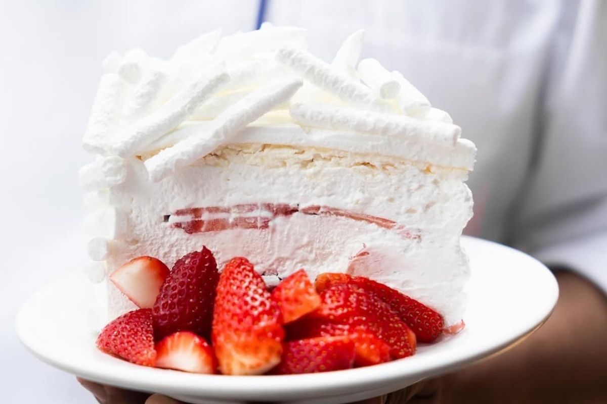 5. Merengue con fresa en Contramar