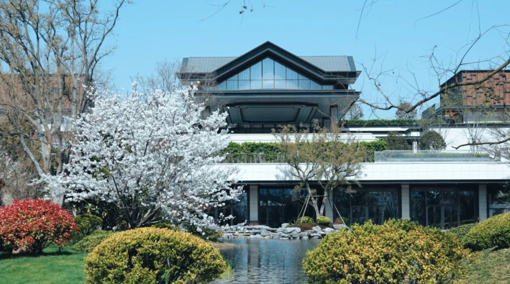 Four Season Hotel Suzhou: Enter Lago y Cielo