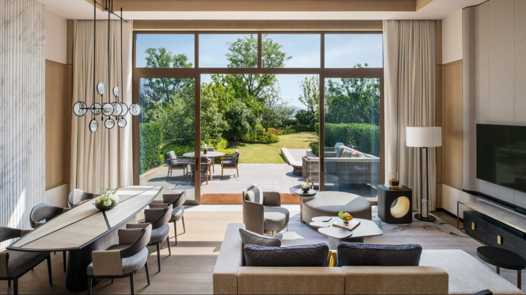 Four Season Hotel Suzhou: Enter Lago y Cielo 4