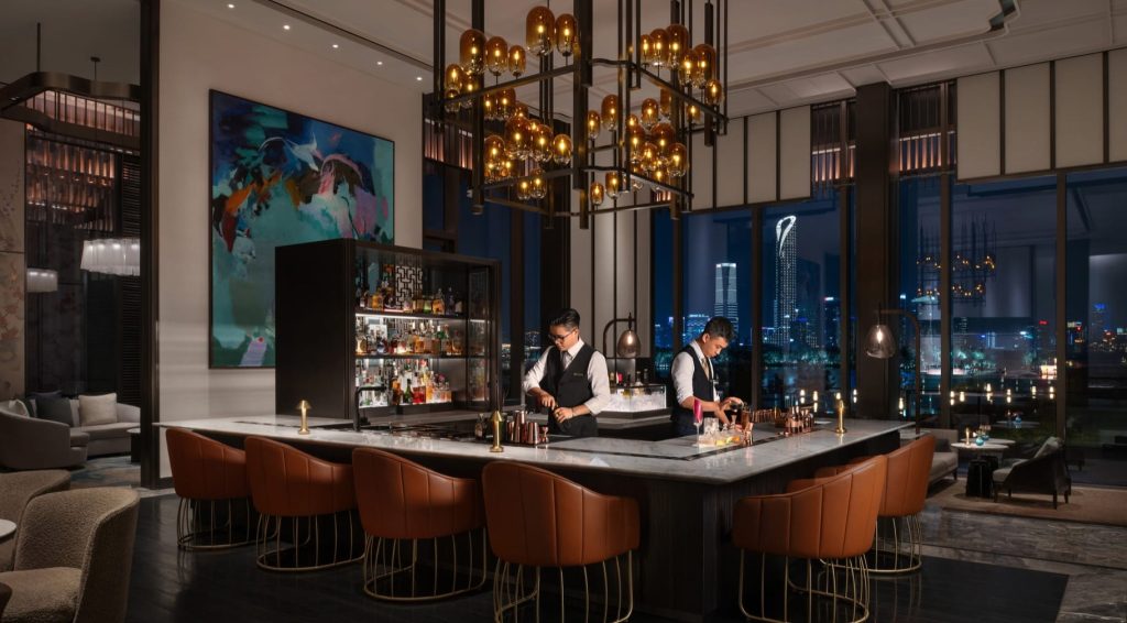 Four Season Hotel Suzhou: Enter Lago y Cielo 3