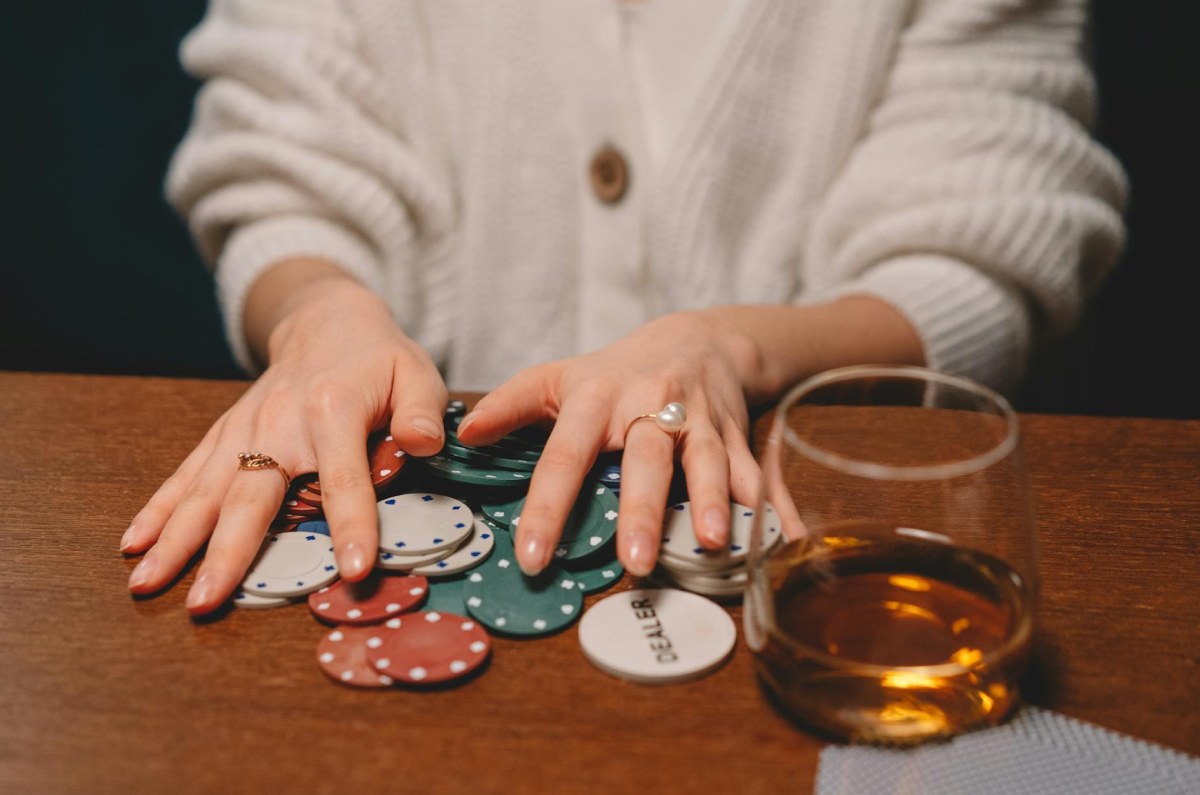 casinos-y-apuestas-del-champan-a-la-stout-como-cambian-las-bebidas-entre-casino-y-apuestas-deportivas