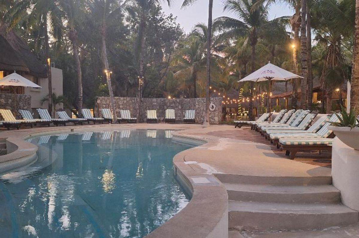 Una de las cinco albercas del hotel, foto de Miriam Carmo