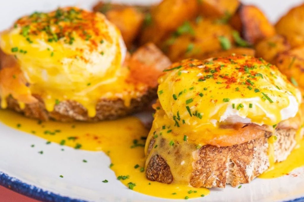 Motín es un restaurante especializado en desayunos todo el día.