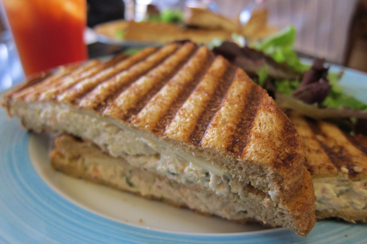 3. Mendl Delicatessen