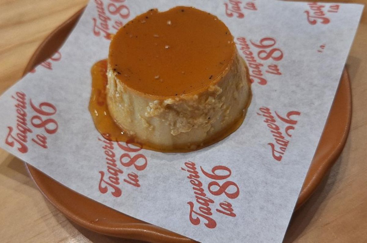 Flan de vainilla con salsa de caramelo, foto de Miriam Carmo