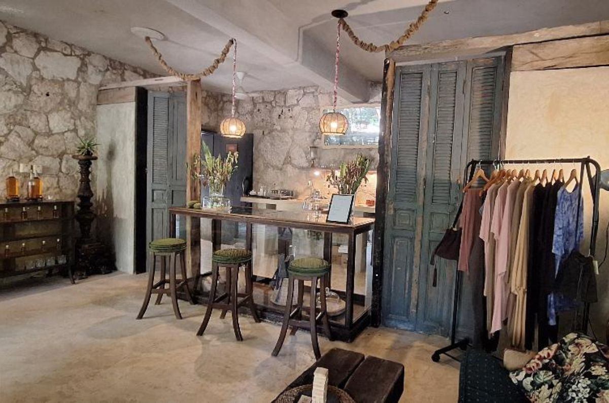 Barra del restaurante Salvia en Francisco Uh May, foto de Miriam Carmo