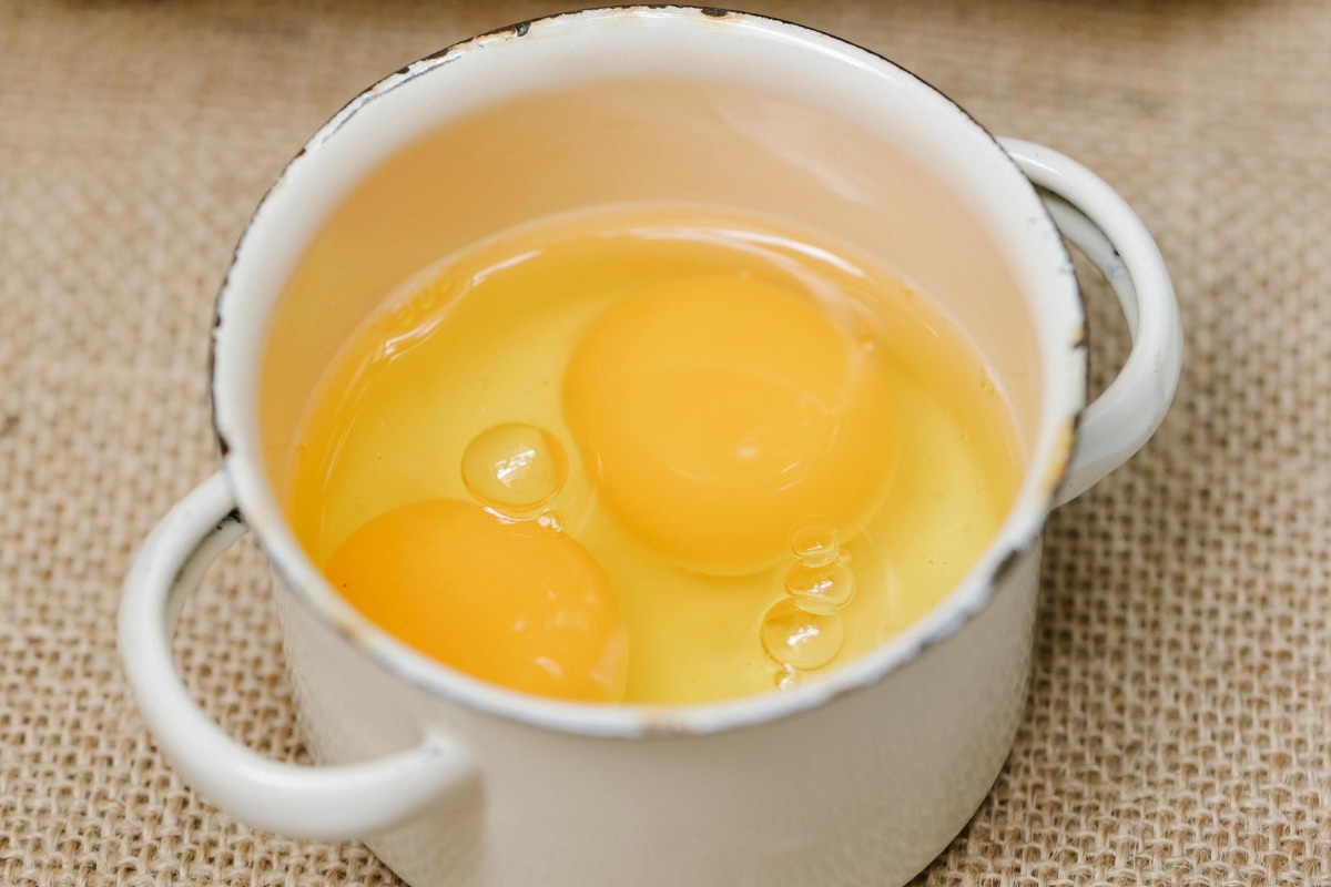 Huevo fresco. Foto de Pexels.