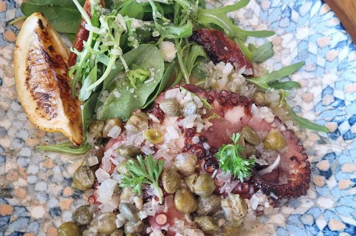 Pulpo Puerto Progreso con salsa de mantequilla al vino blanco, foto de Miriam Carmo