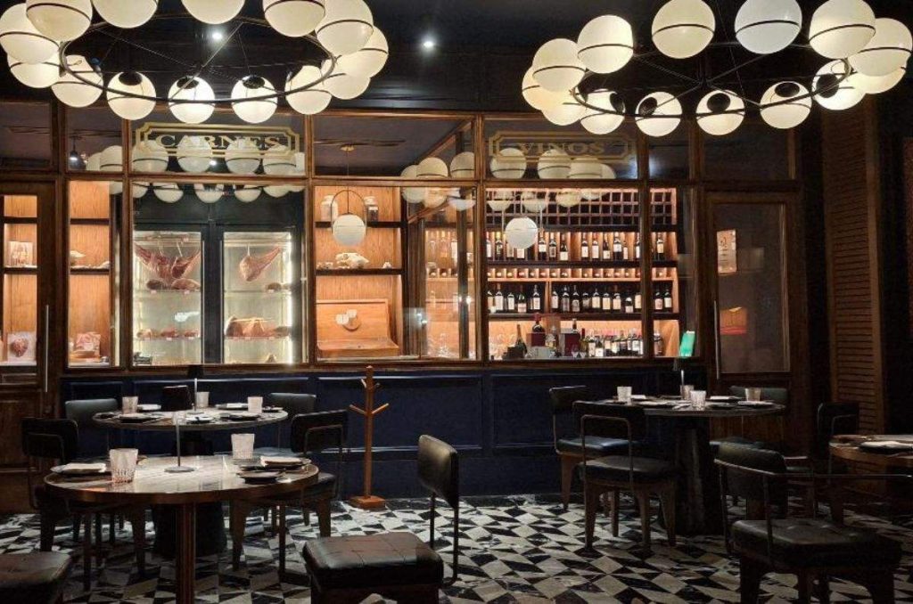 Tauro Steakhouse y sus carnes maduradas en el hotel Fairmont Mayakoba