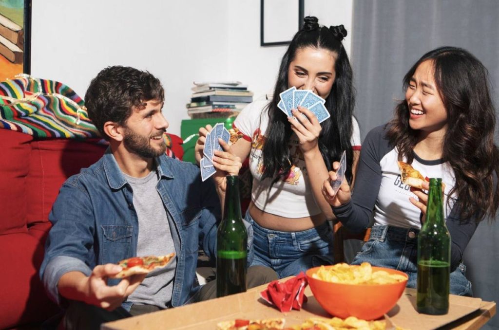 Comida en el casino: ¿Qué se puede comer mientras se juega?