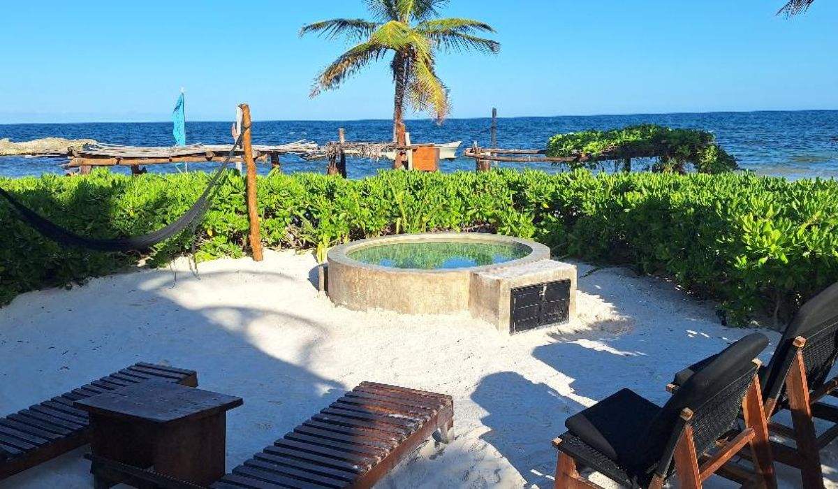 Jacuzzi exterior em el hotel Maya Tulum by G Hotels, foto de Miriam Carmo