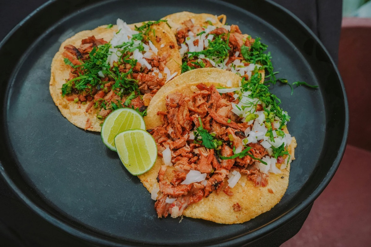 Tacos al pastor. Foto de Canva.