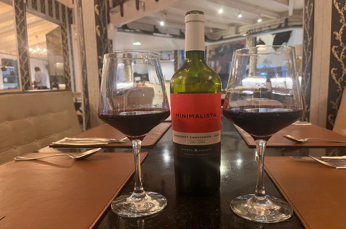 El vino Cabernet Savignon Argentino - Créditos Tali Akuka Ecoturismo mundo