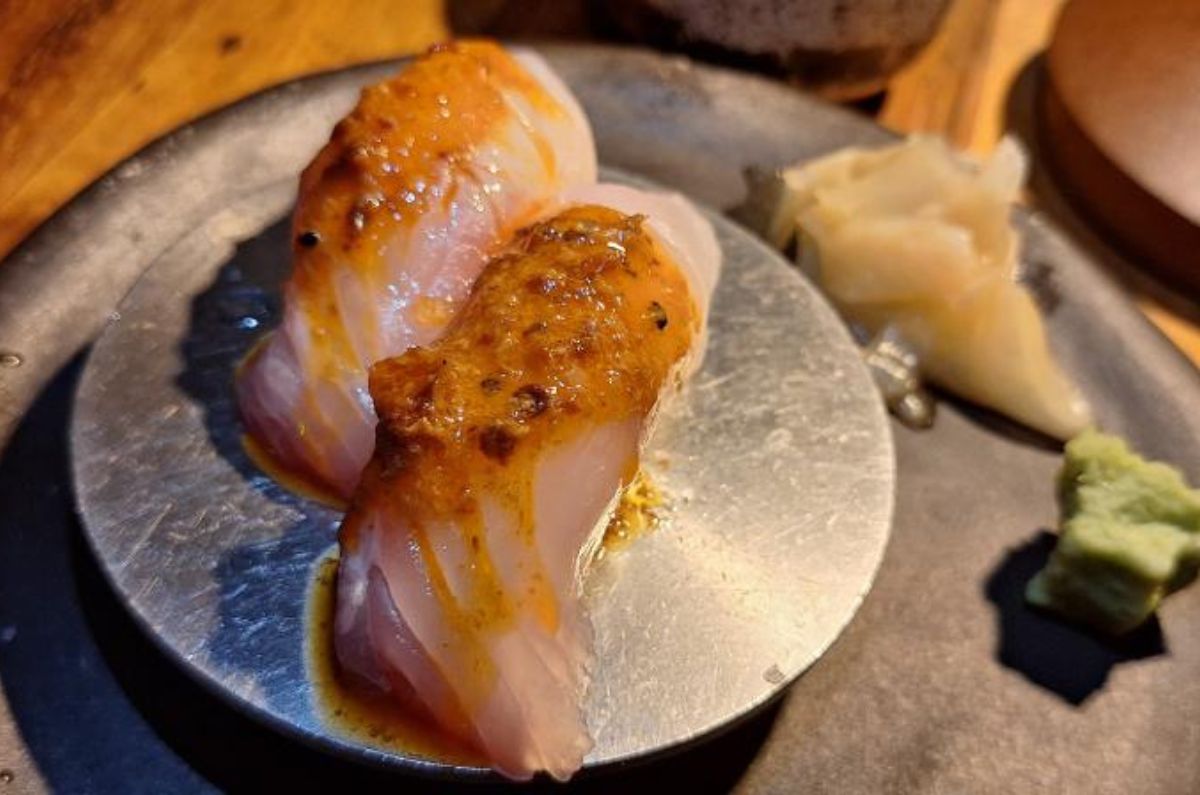 Nigiri de lubina Batayaki, foto de Miriam Carmo