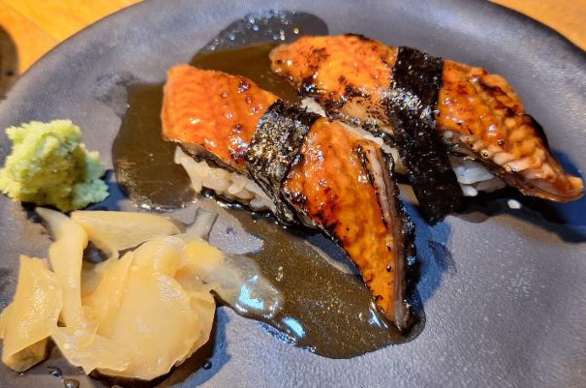 Nigiri de unagi, foto de Miriam Carmo