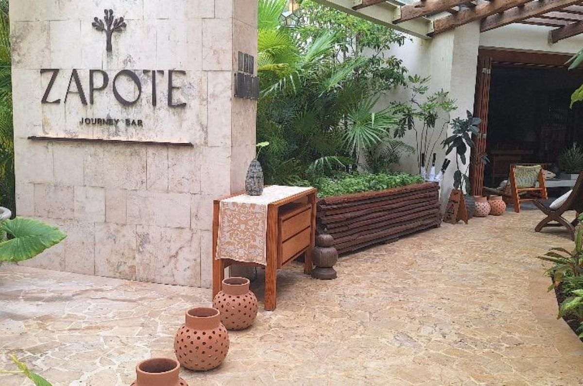 Entrada de Zapote Bar, foto de Miriam Carmo