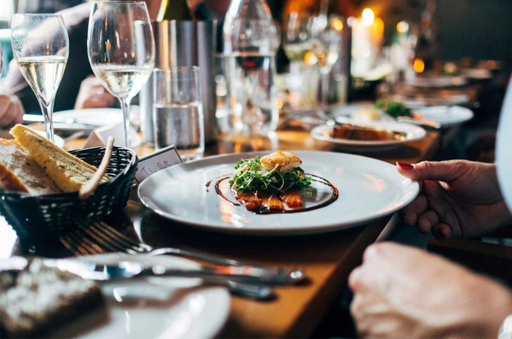 5 tradiciones gastronómicas de distintos países que sorprenden por su dignidad